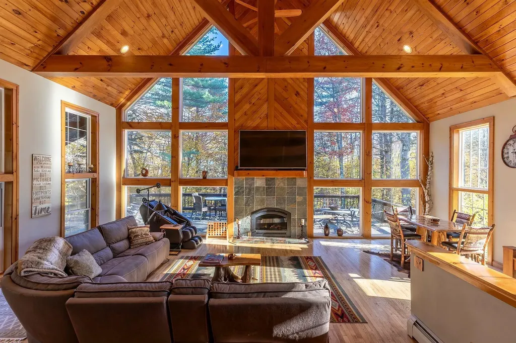 4427 West Hill Road South Jamaica VT 05343