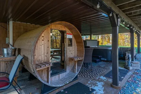 4427 West Hill Road South Jamaica VT 05343