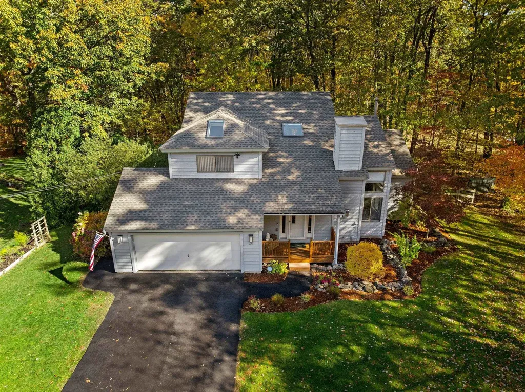 26 Colony Brook Lane Derry NH 03038
