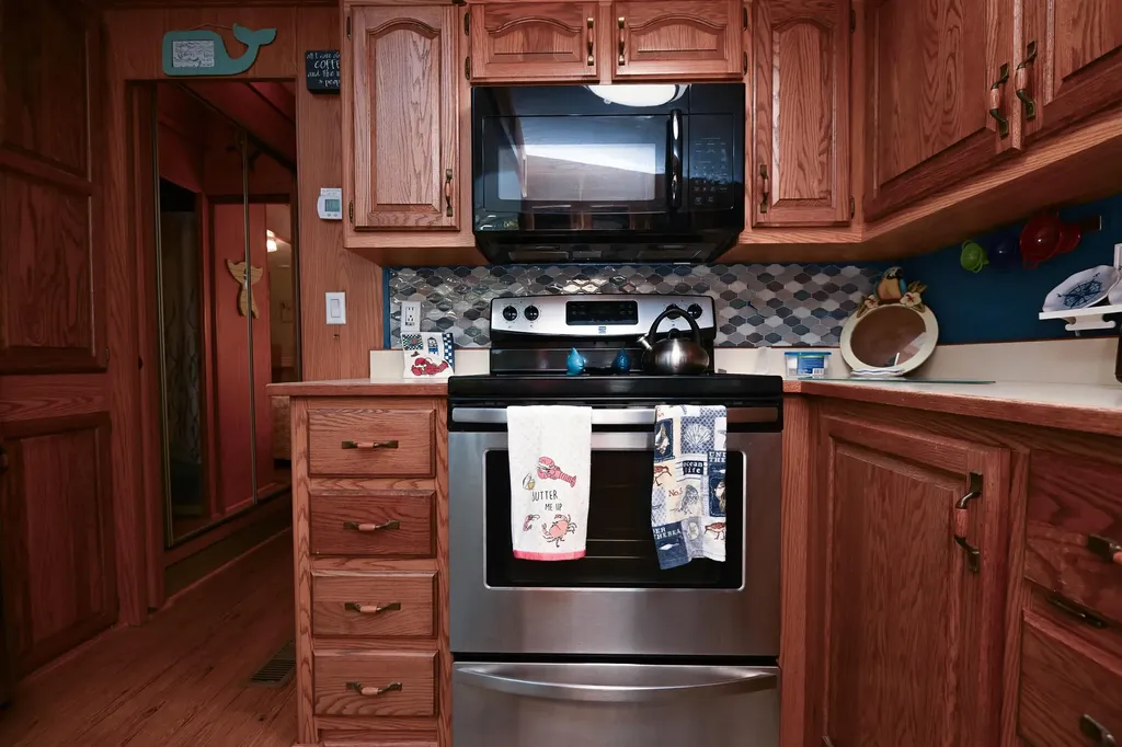 308 Route 286 Seabrook NH 03874