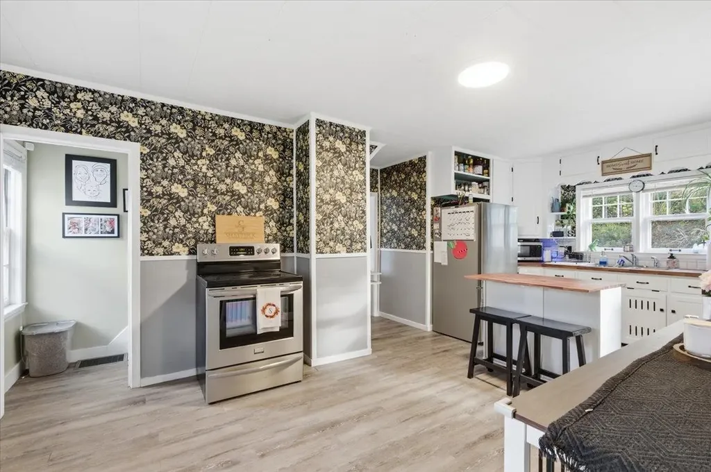 13 Pleasant Street Proctor VT 05765