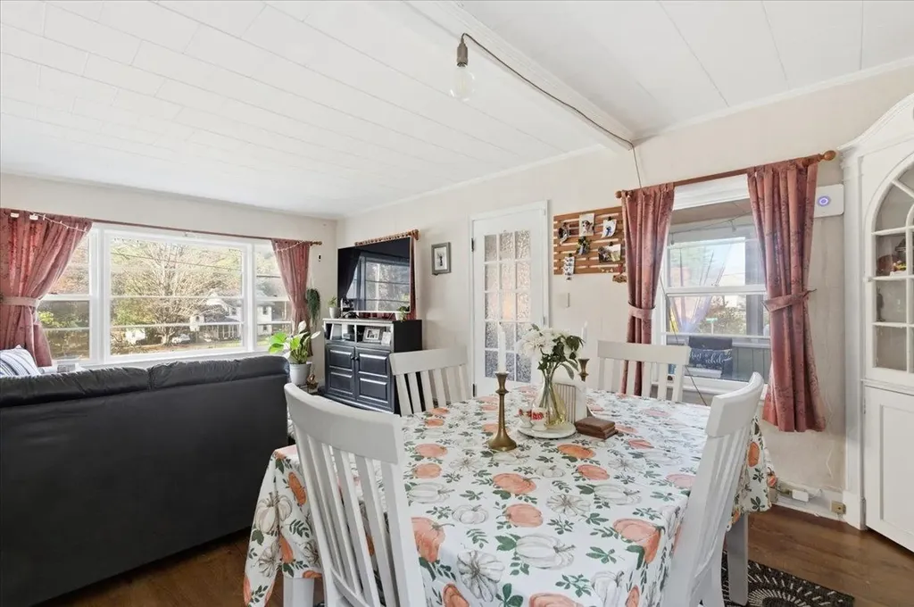 13 Pleasant Street Proctor VT 05765