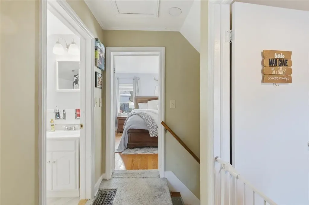 13 Pleasant Street Proctor VT 05765