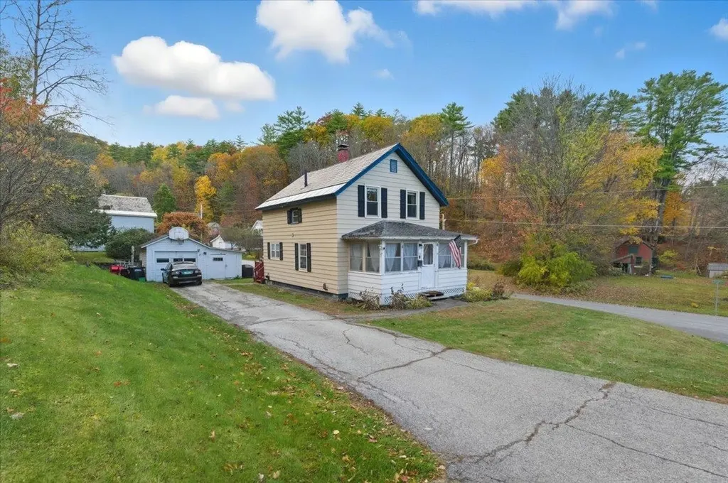 13 Pleasant Street Proctor VT 05765