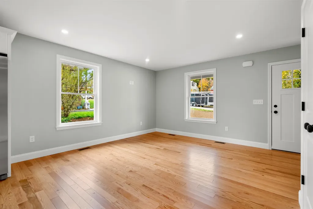 10 Turgeons Lane Somersworth NH 03878