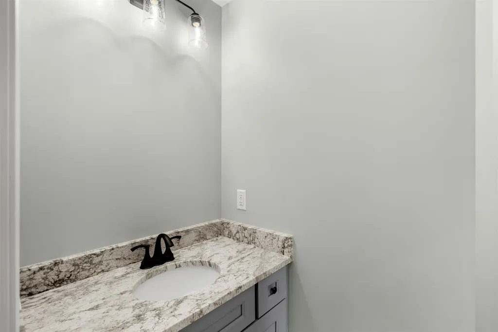 10 Turgeons Lane Somersworth NH 03878