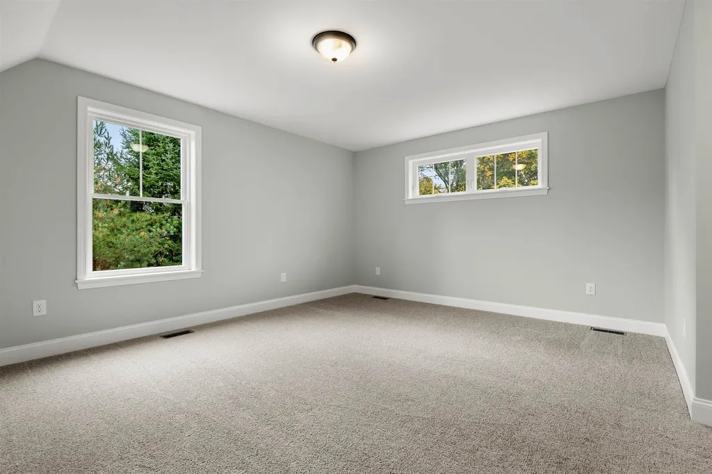 10 Turgeons Lane Somersworth NH 03878