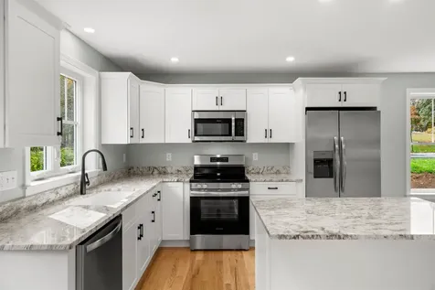 10 Turgeons Lane Somersworth NH 03878