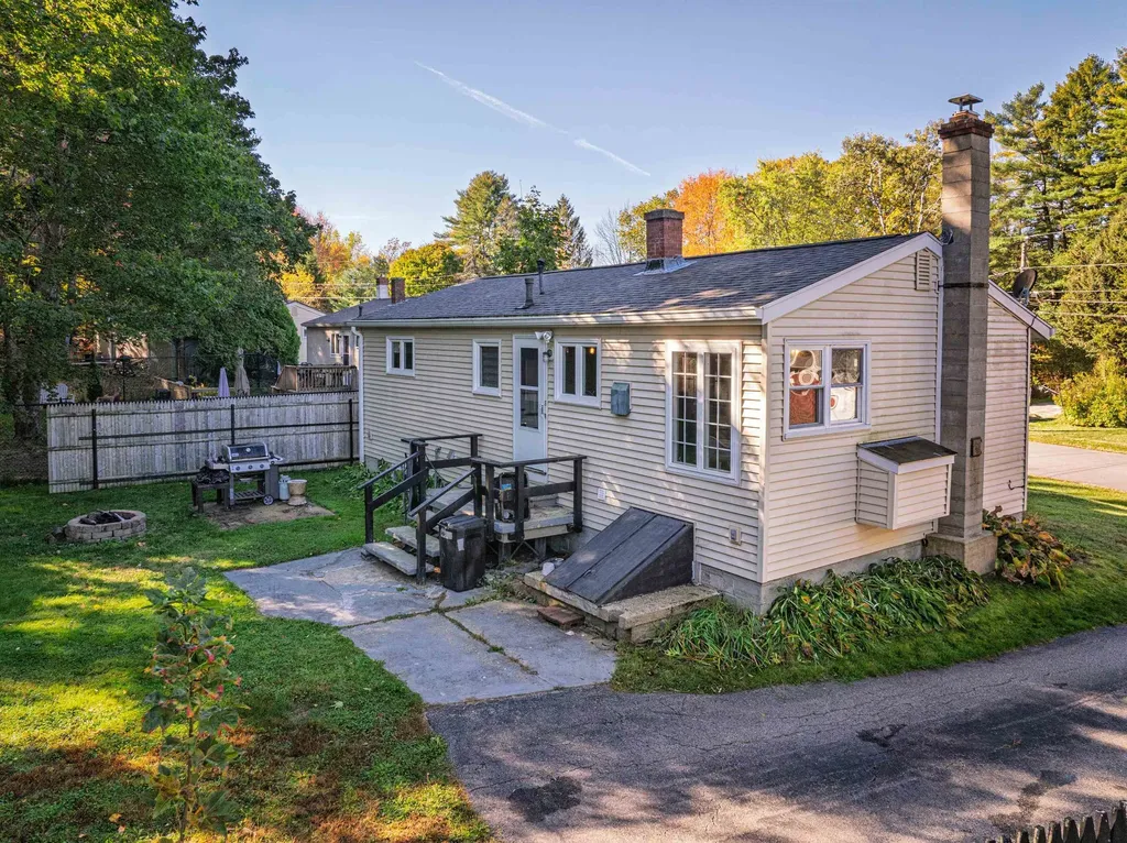 5 Cedarbrook Drive Dover NH 03820