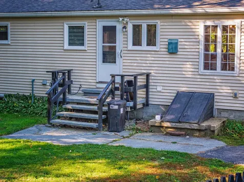 5 Cedarbrook Drive Dover NH 03820