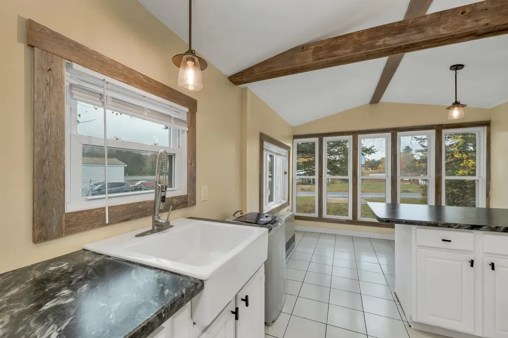 6 Murray Lane Northwood NH 03261