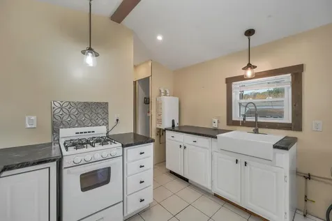 6 Murray Lane Northwood NH 03261