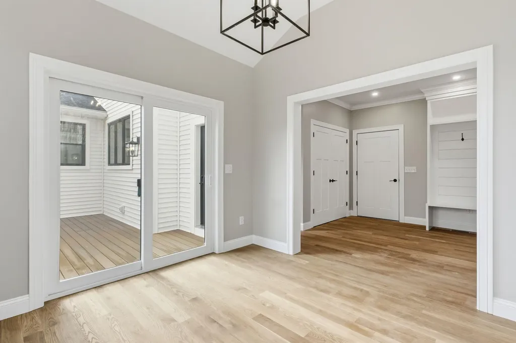 63 Mammoth Road Windham NH 03087