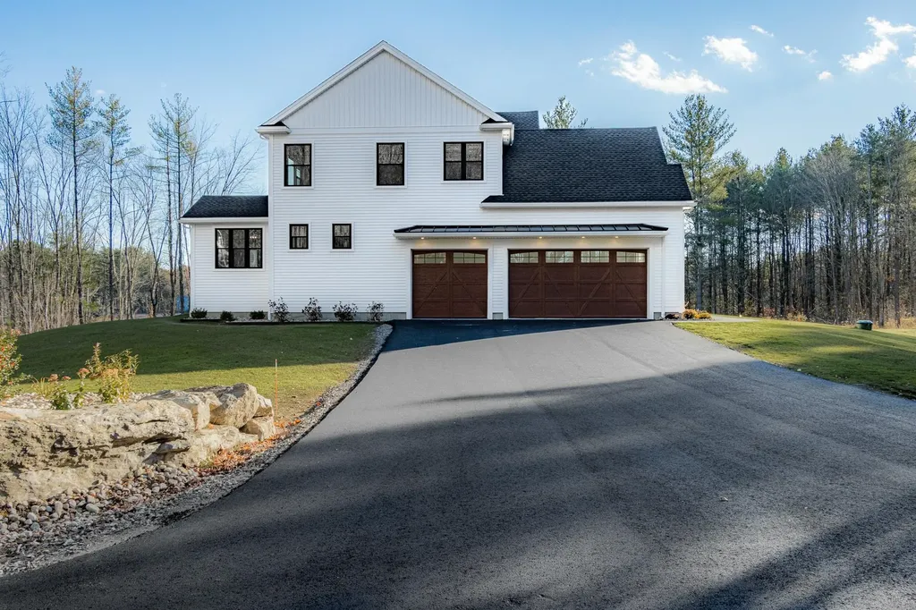 63 Mammoth Road Windham NH 03087