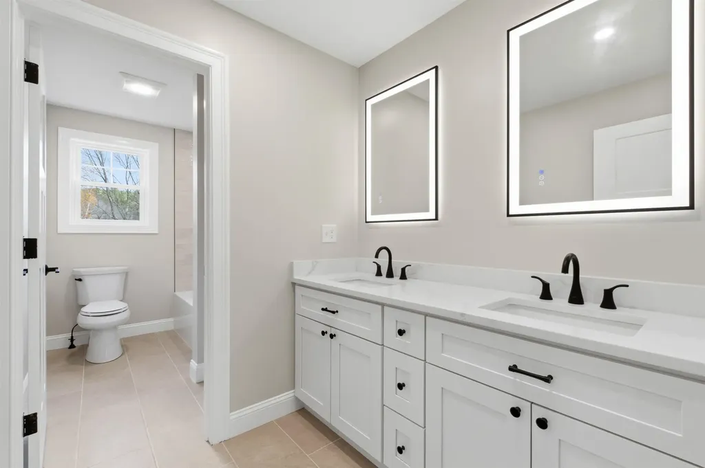 63 Mammoth Road Windham NH 03087