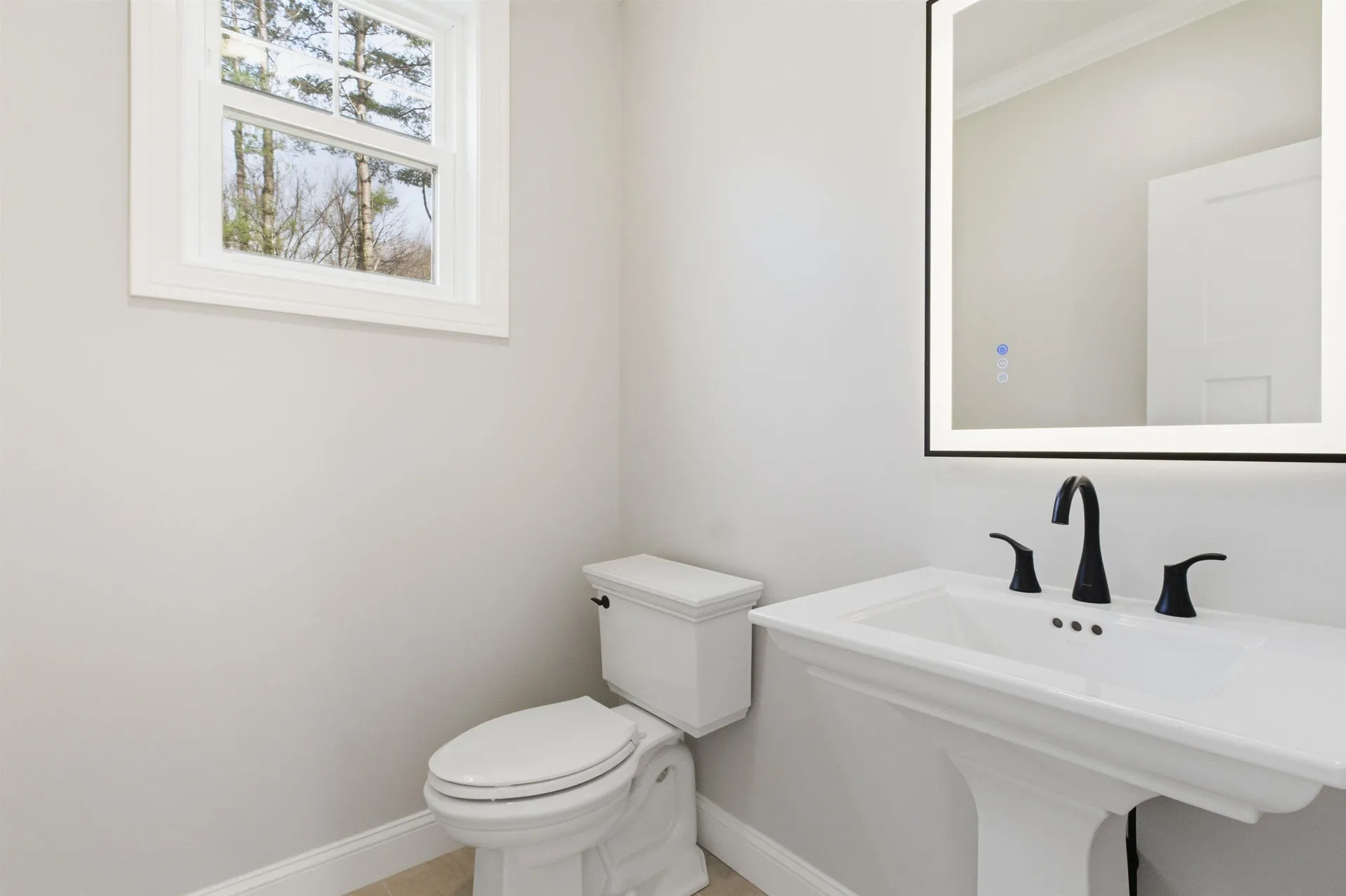 63 Mammoth Road Windham NH 03087