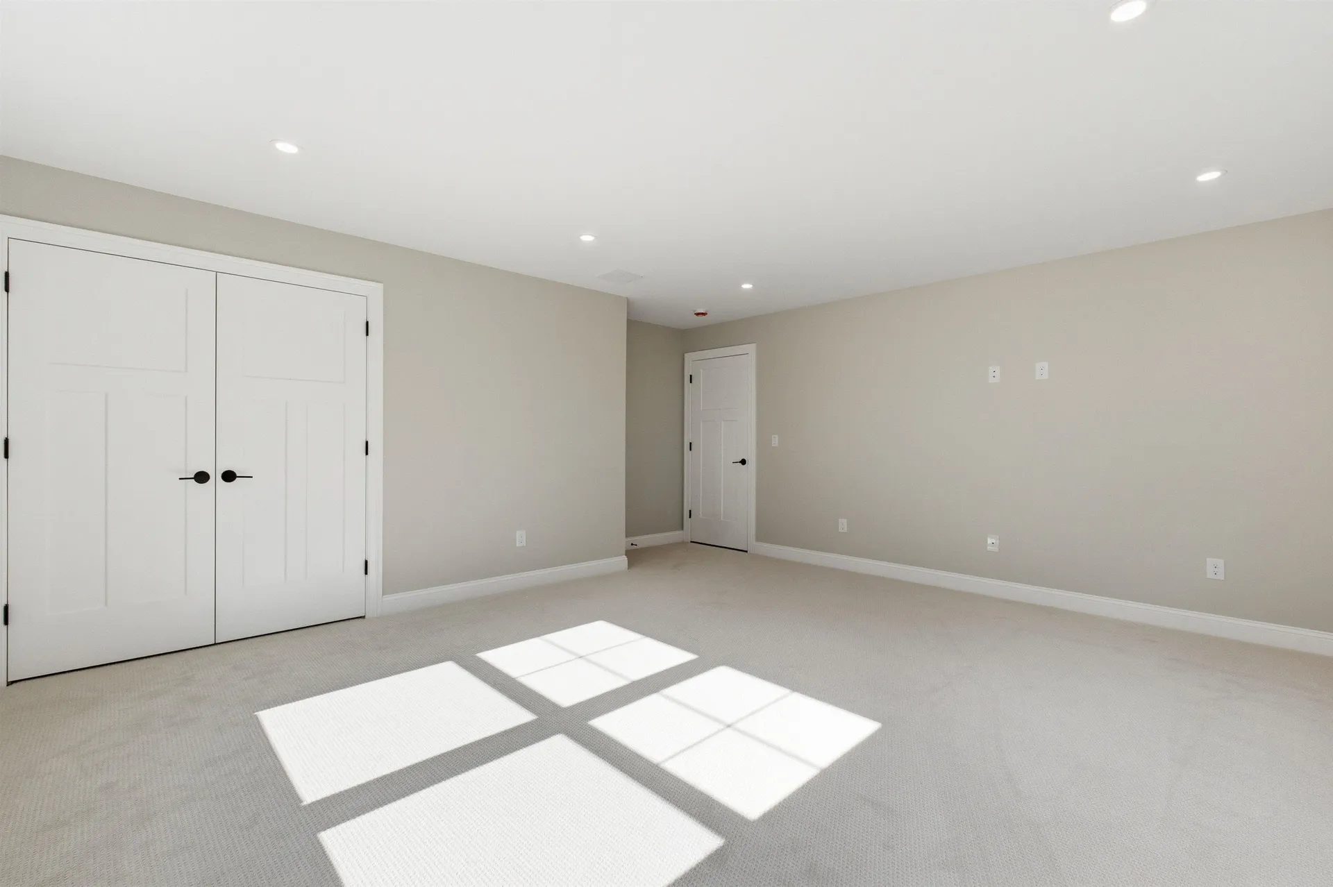 63 Mammoth Road Windham NH 03087