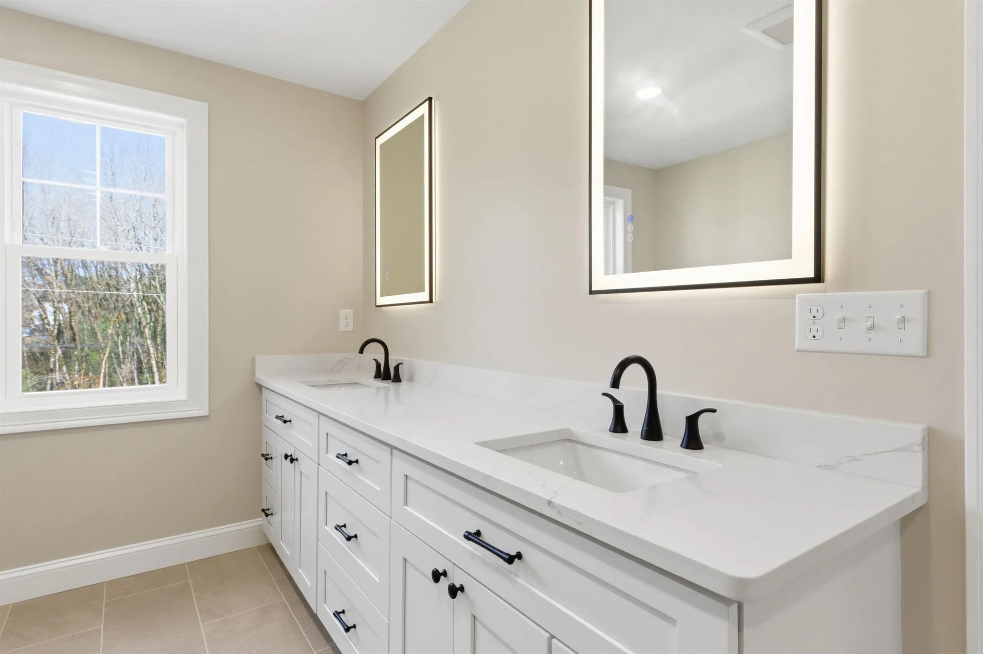 63 Mammoth Road Windham NH 03087