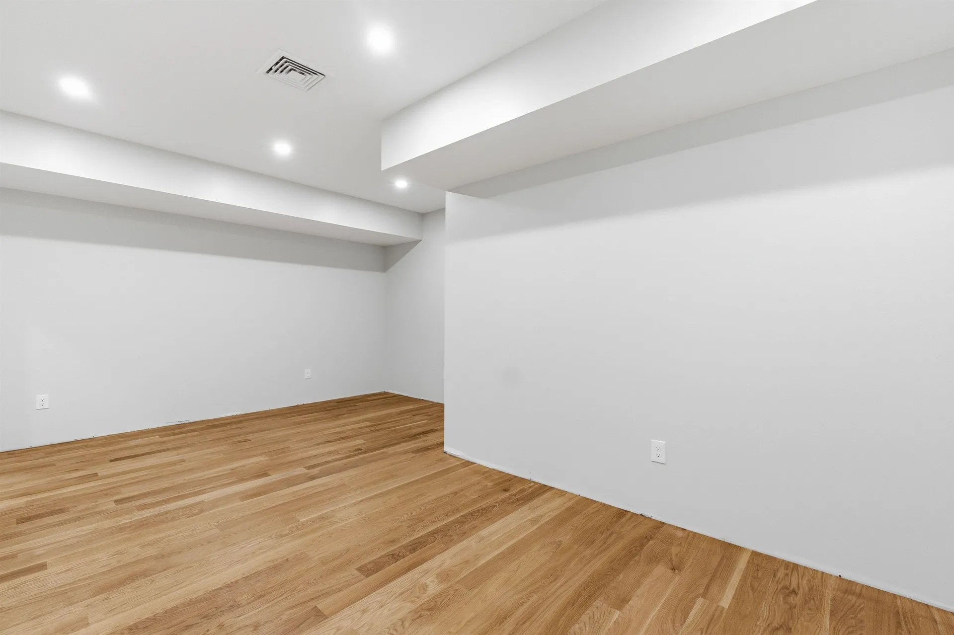 63 Mammoth Road Windham NH 03087