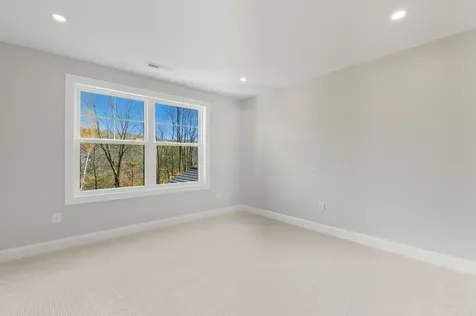 63 Mammoth Road Windham NH 03087