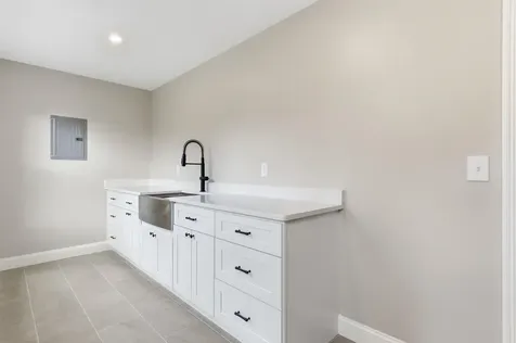 63 Mammoth Road Windham NH 03087