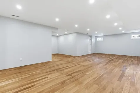 63 Mammoth Road Windham NH 03087