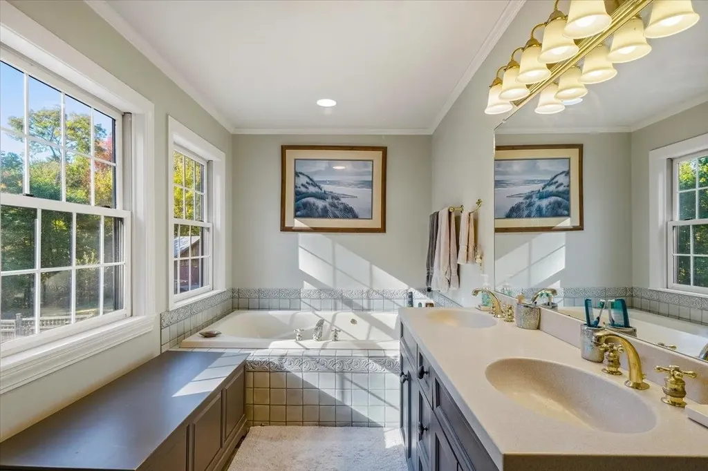 214 Kylies Way Colchester VT 05446