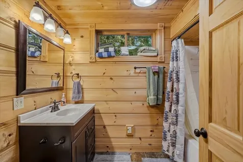 214 Kylies Way Colchester VT 05446