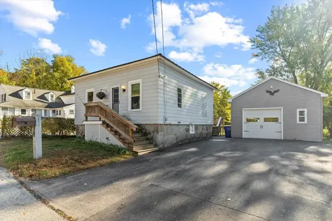 153 Bow Street Manchester NH 03103