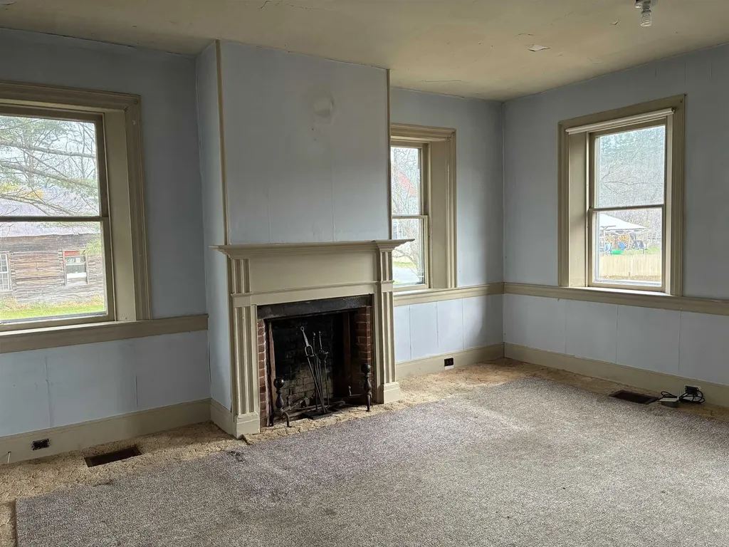 176 Store Hill Road Bethel VT 05032