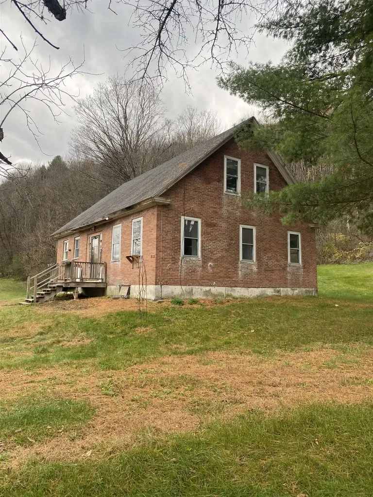 176 Store Hill Road Bethel VT 05032