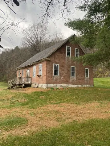 176 Store Hill Road Bethel VT 05032