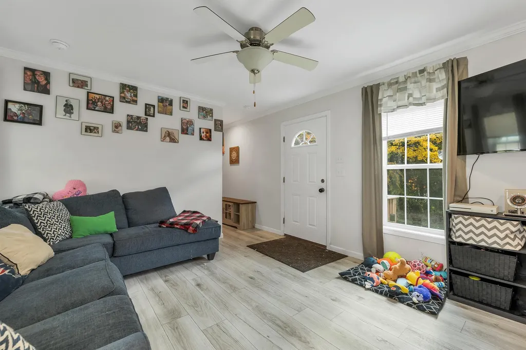 20 True Road Meredith NH 03253