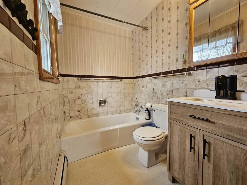 53 Beauchesne Street Derby VT 05829