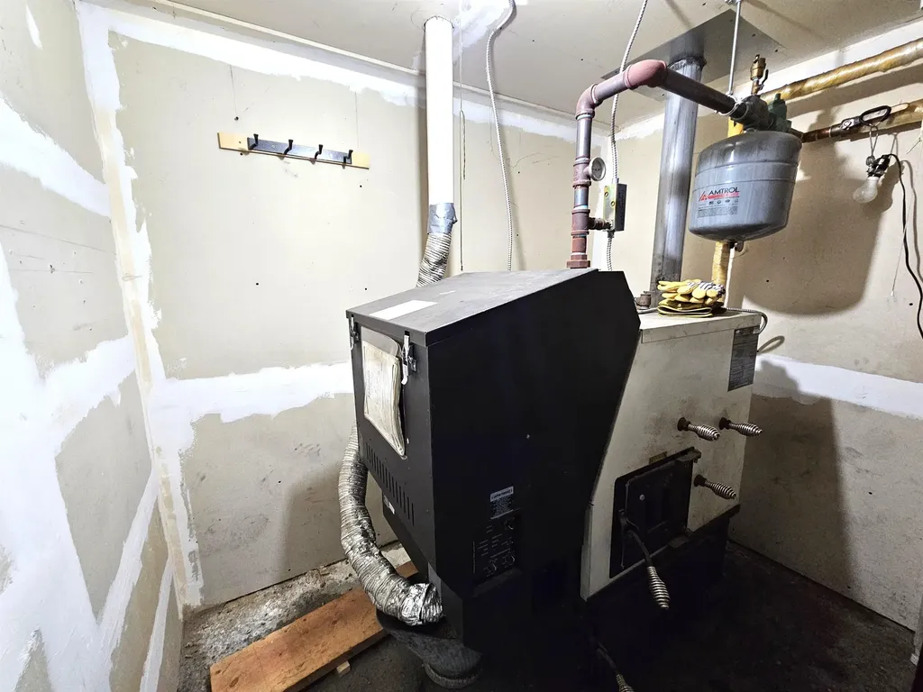 53 Beauchesne Street Derby VT 05829