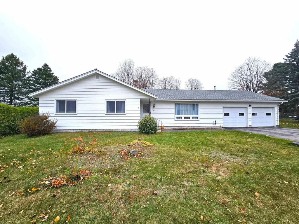 53 Beauchesne Street Derby VT 05829