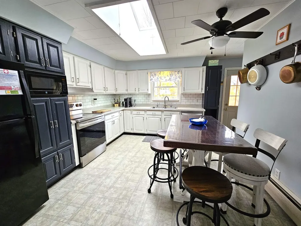 53 Beauchesne Street Derby VT 05829