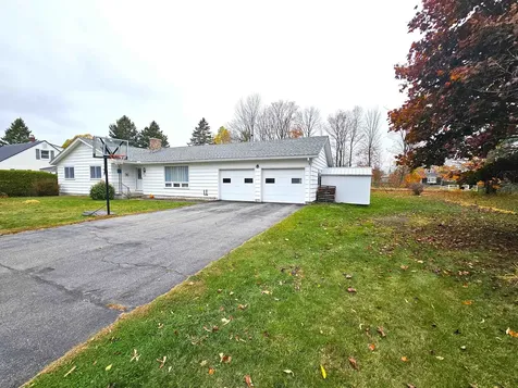 53 Beauchesne Street Derby VT 05829