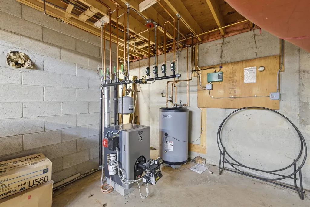 733 North Street Candia NH 03034