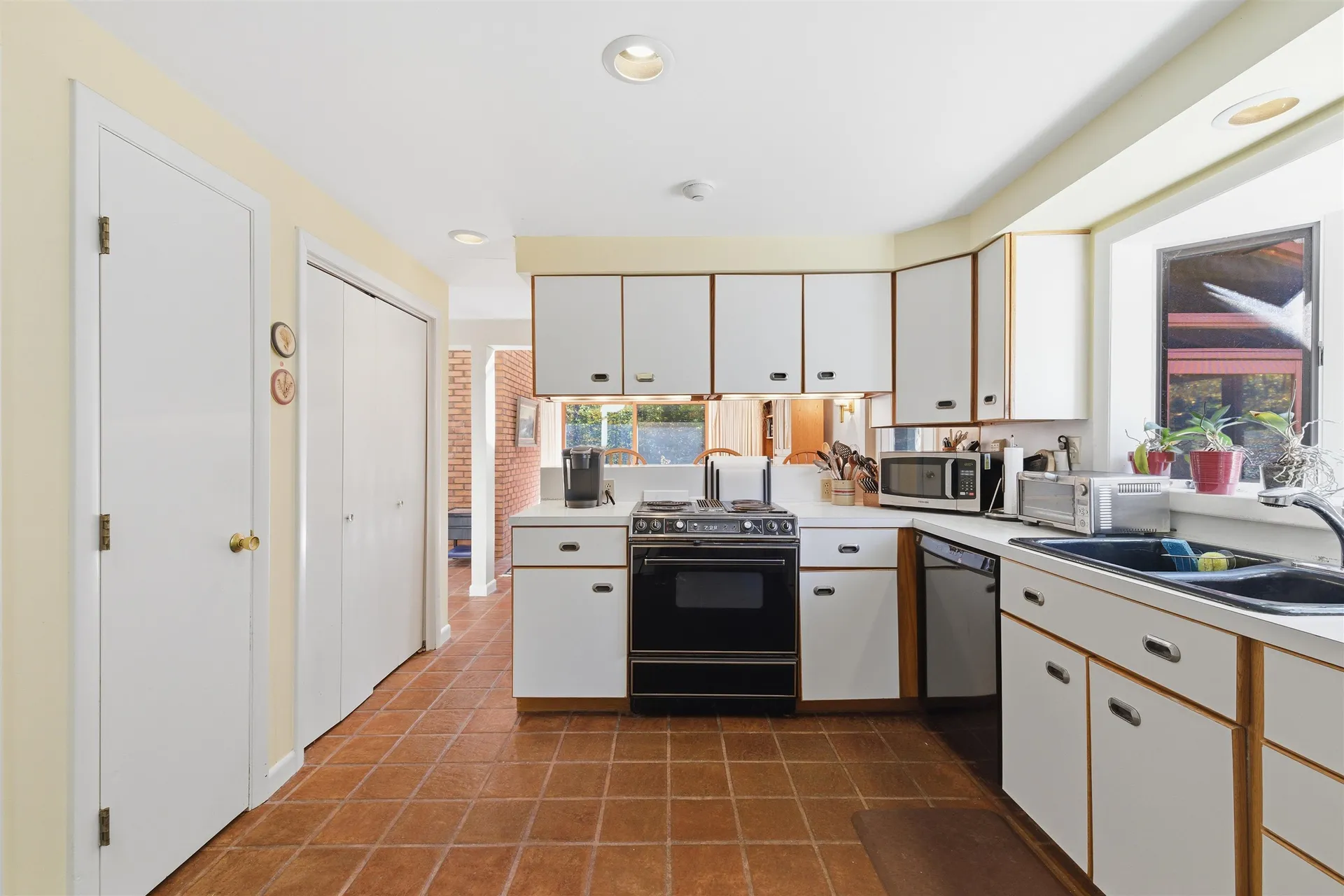 733 North Street Candia NH 03034