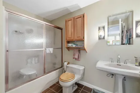 733 North Street Candia NH 03034