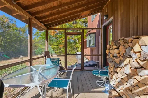 733 North Street Candia NH 03034