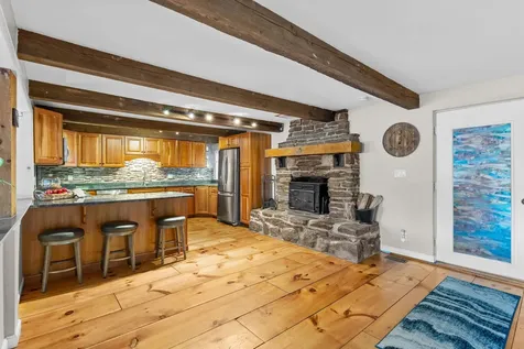 108 East Shore Drive Weare NH 03281