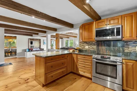 108 East Shore Drive Weare NH 03281