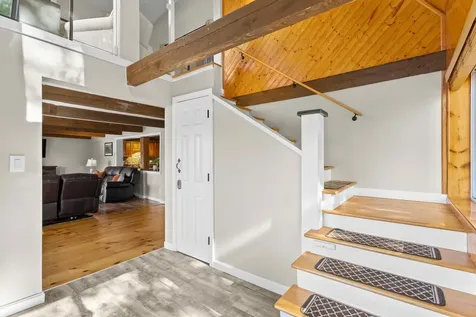 108 East Shore Drive Weare NH 03281