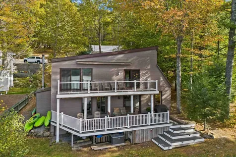 108 East Shore Drive Weare NH 03281