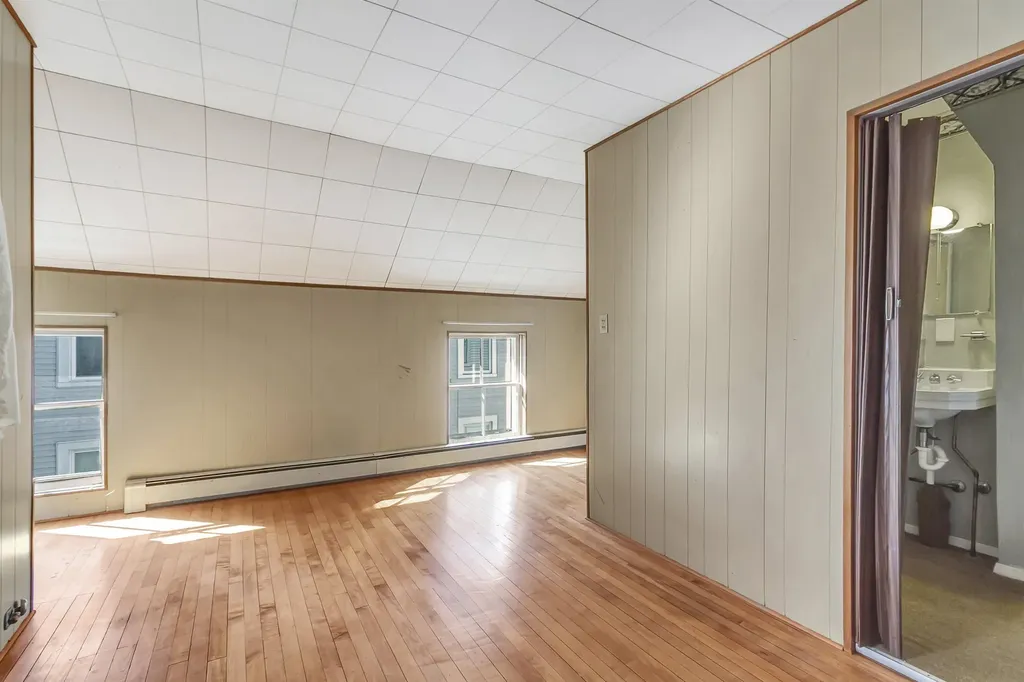 22 E Washington Street Rutland City VT 05701