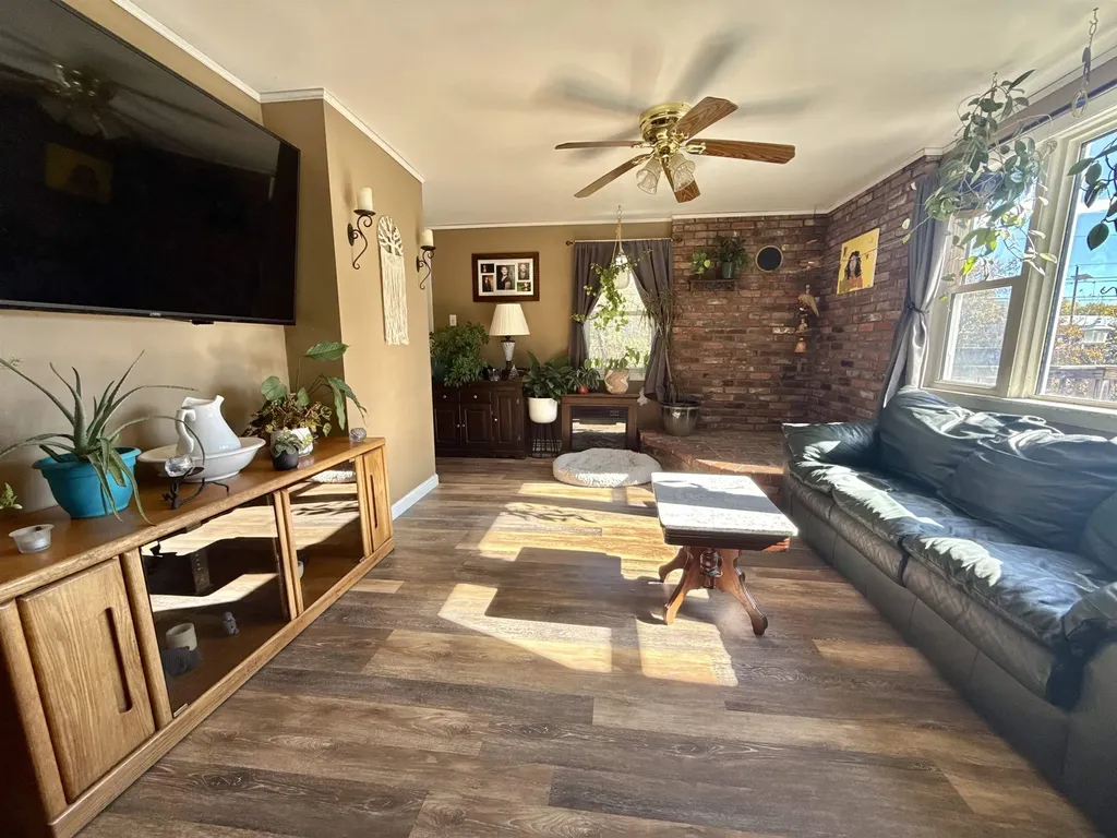 6 Preville Avenue Rutland City VT 05701