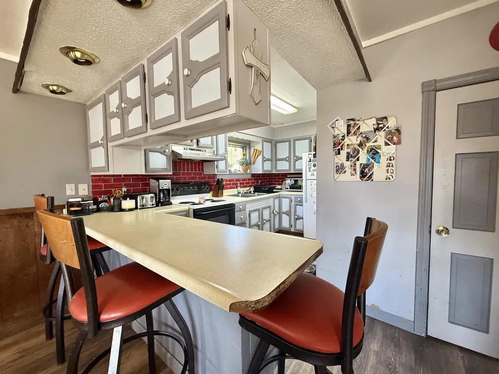 6 Preville Avenue Rutland City VT 05701