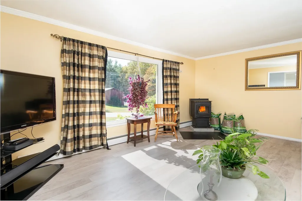 52 Victoria Drive Rutland Town VT 05701